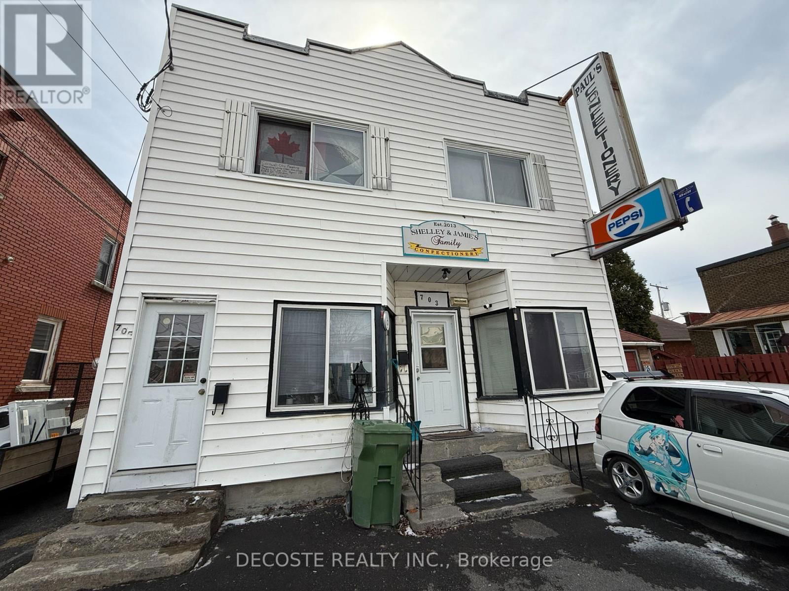 703-705 FIRST STREET EAST Image 6
