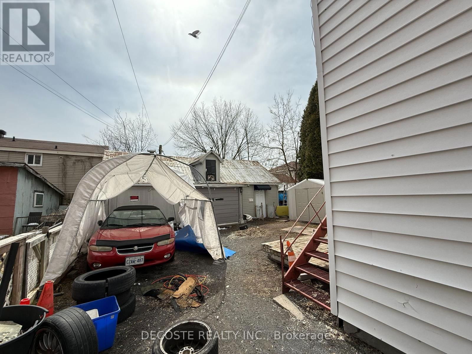 703-705 FIRST STREET EAST Image 7