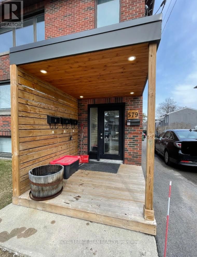 2 - 579 TWEEDSMUIR AVENUE Image 2