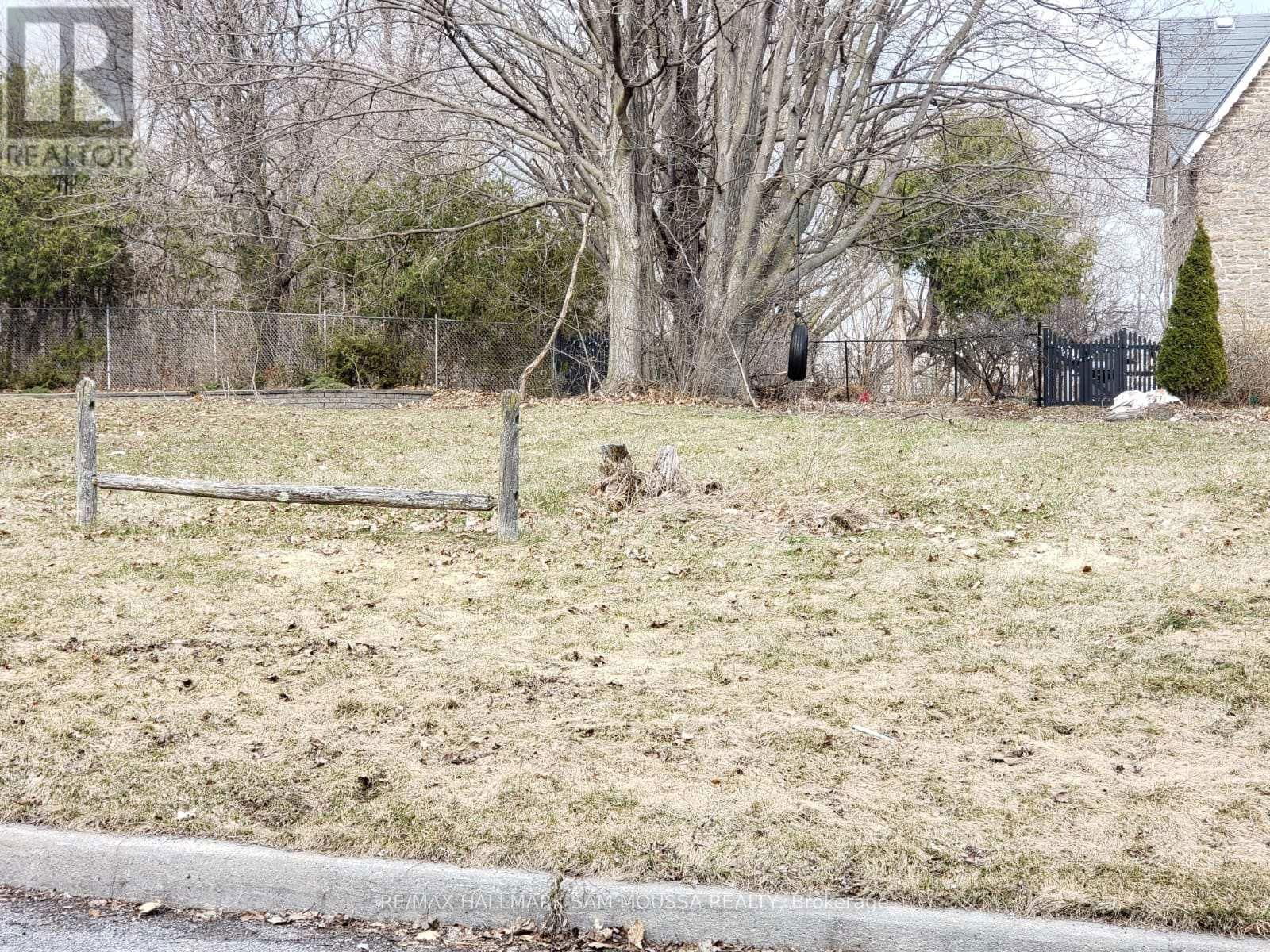 B - 33 MELVILLE DRIVE Image 3