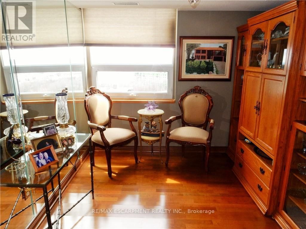 1512 - 500 GREEN ROAD Image 21