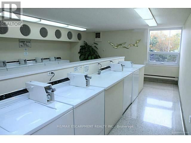 1512 - 500 GREEN ROAD Image 44