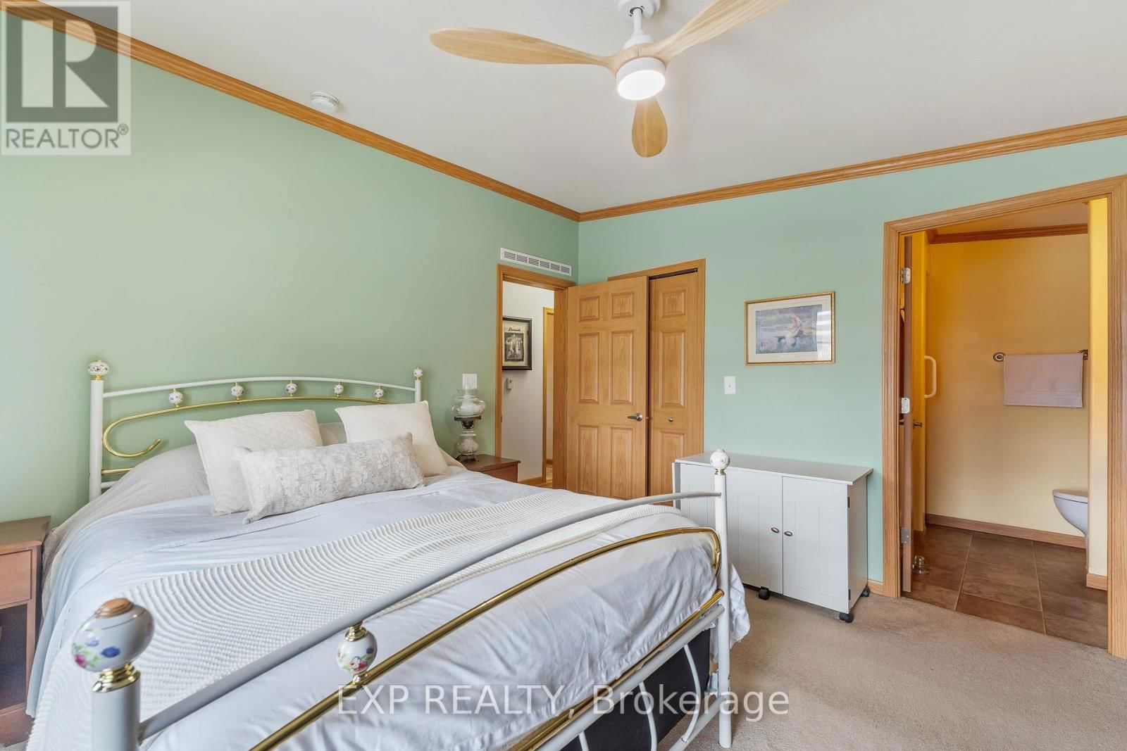 56 CREEKSIDE CIRCLE Image 17