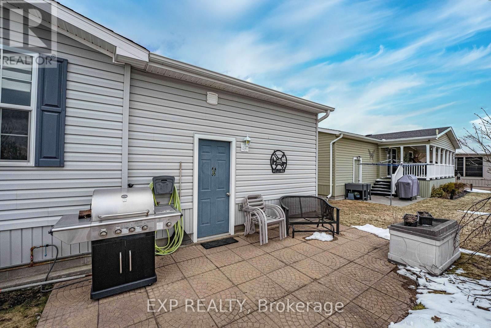 56 CREEKSIDE CIRCLE Image 35