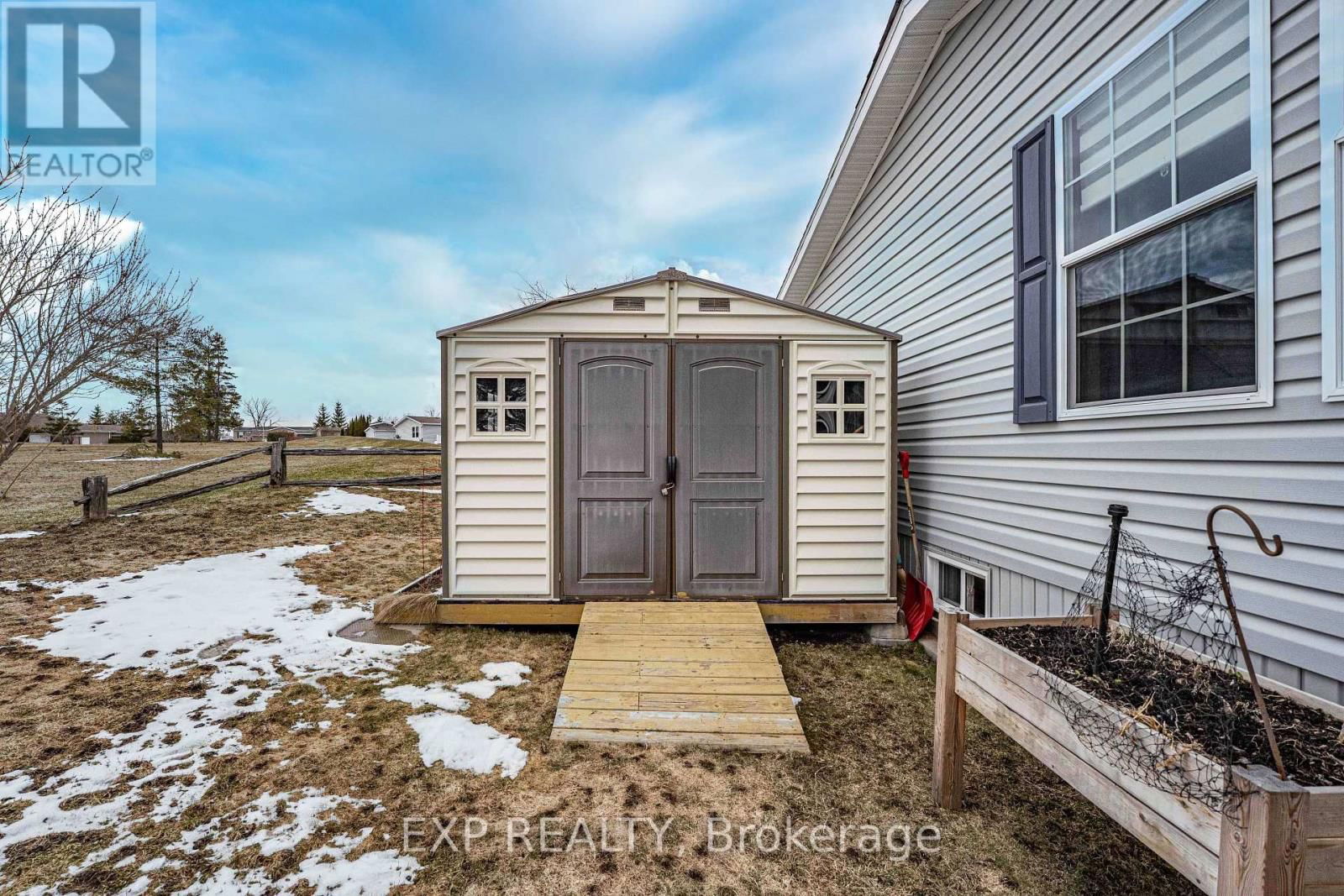 56 CREEKSIDE CIRCLE Image 36