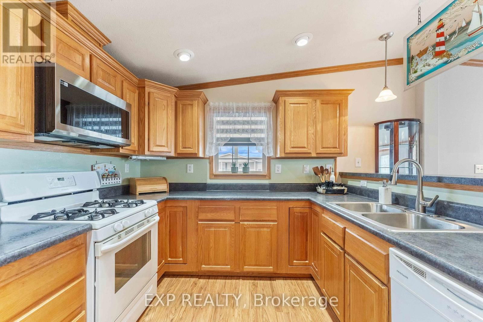 56 CREEKSIDE CIRCLE Image 7