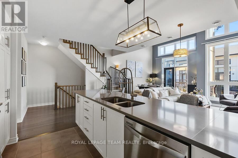 270 PEMBINA PRIVATE Image 17