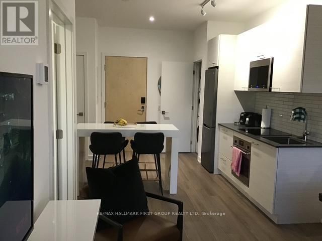 104 - 120 CARRICK TRAIL Image 11