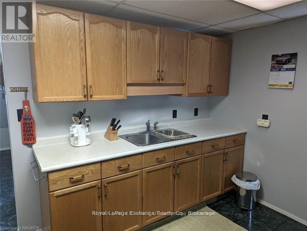 247 BROADWAY STREET Image 16