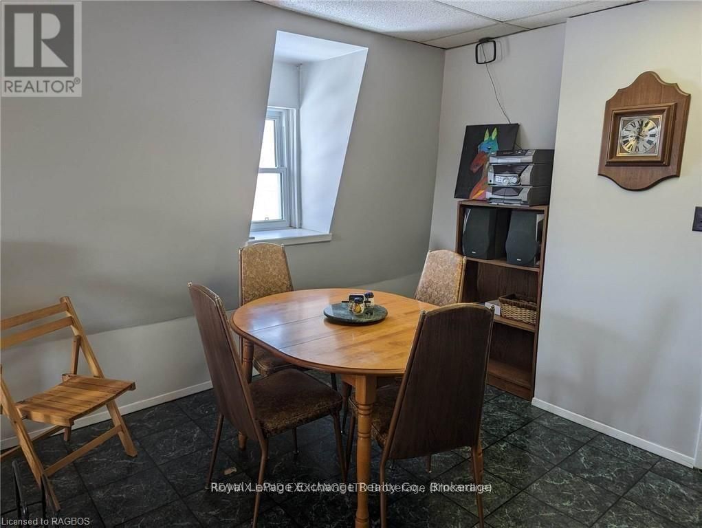247 BROADWAY STREET Image 20