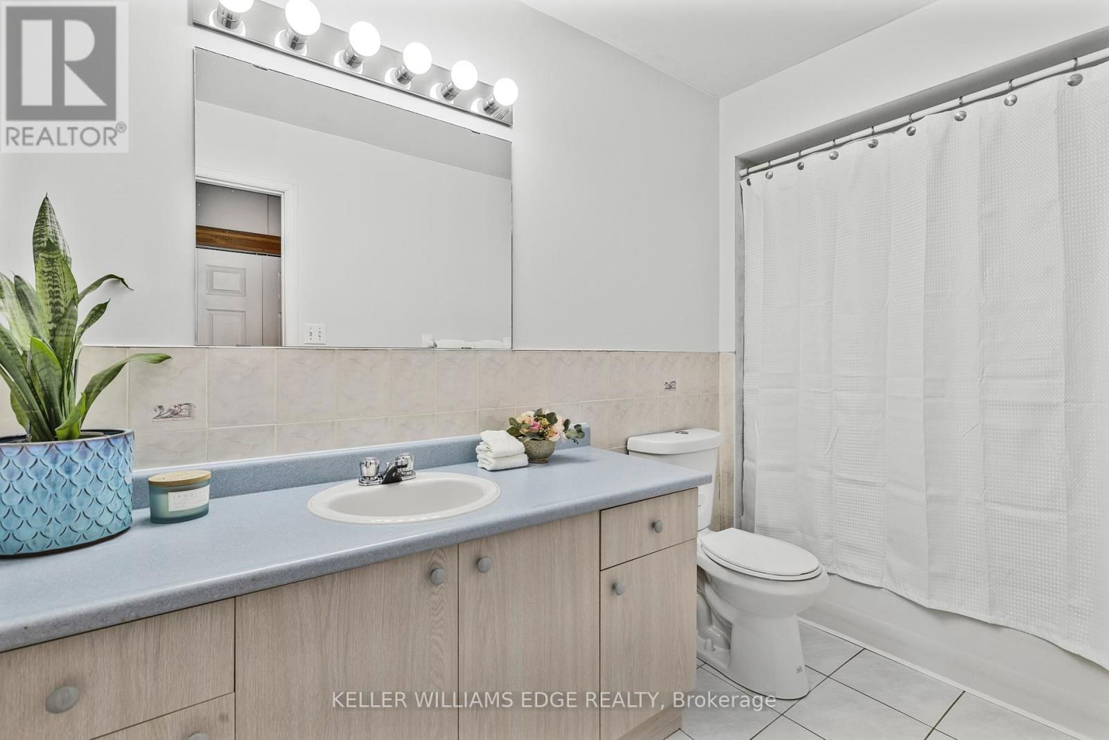 Unit 40 - 104 FRANCES AVENUE Image 15