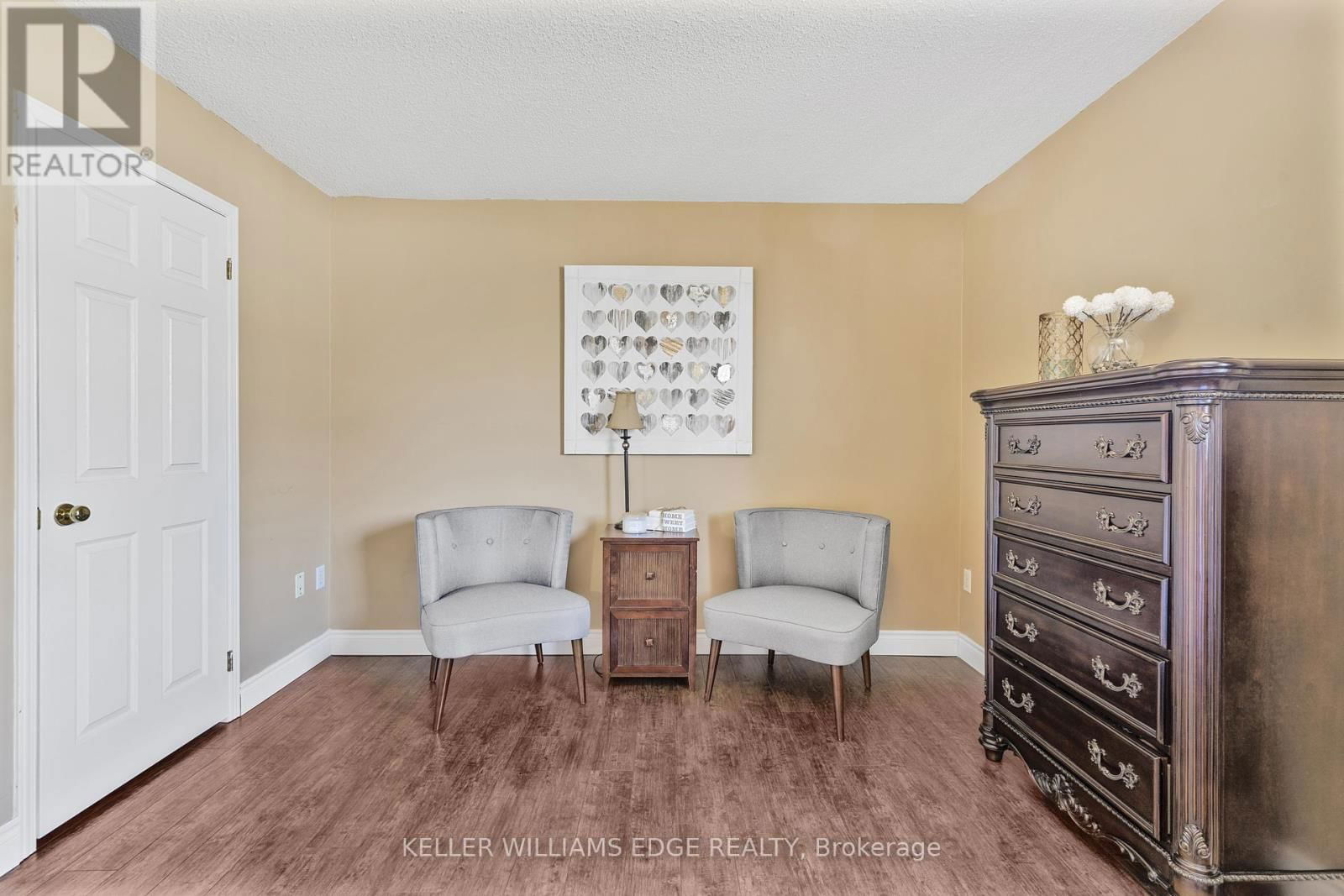 Unit 40 - 104 FRANCES AVENUE Image 18