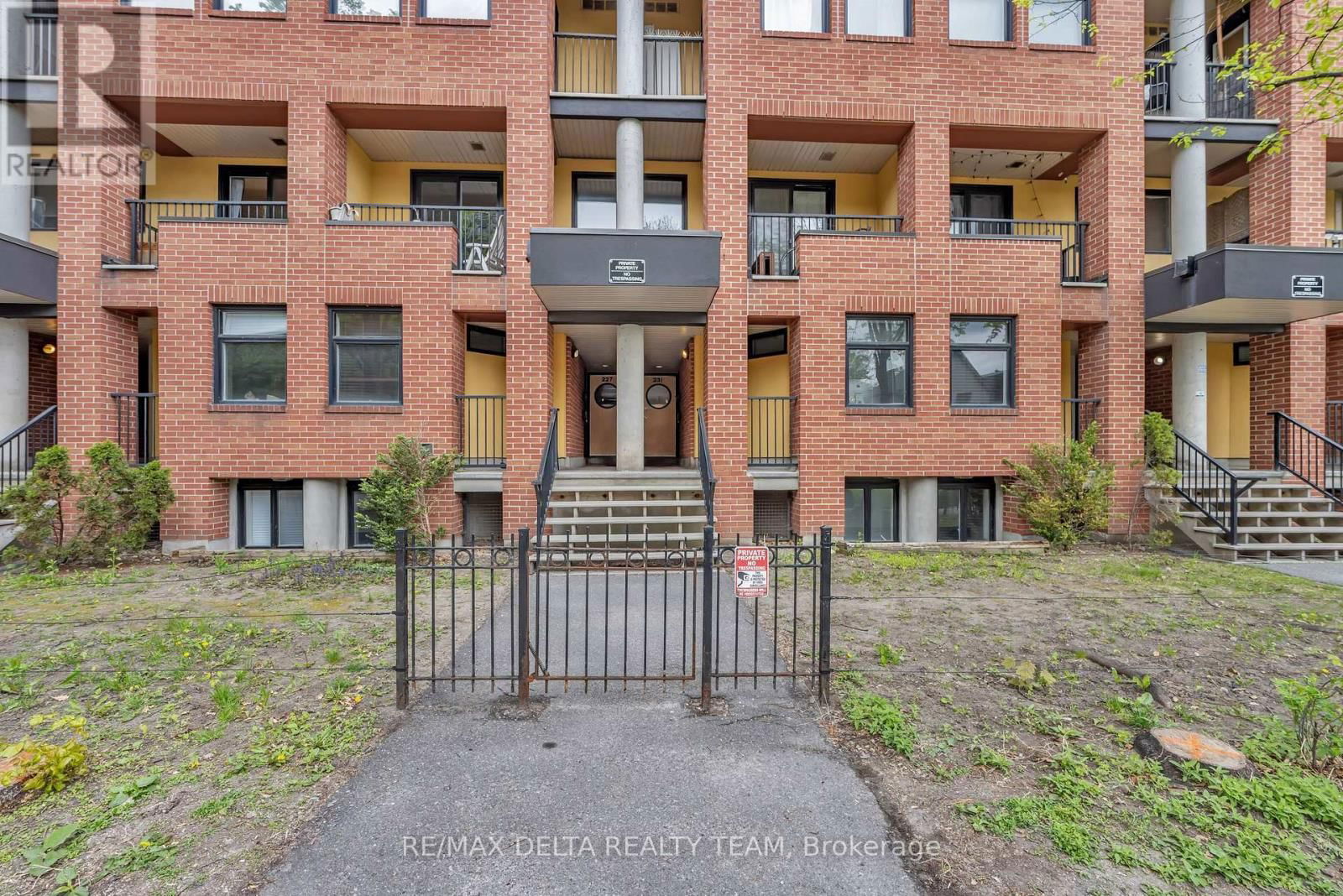 227 CLARENCE STREET Image 2