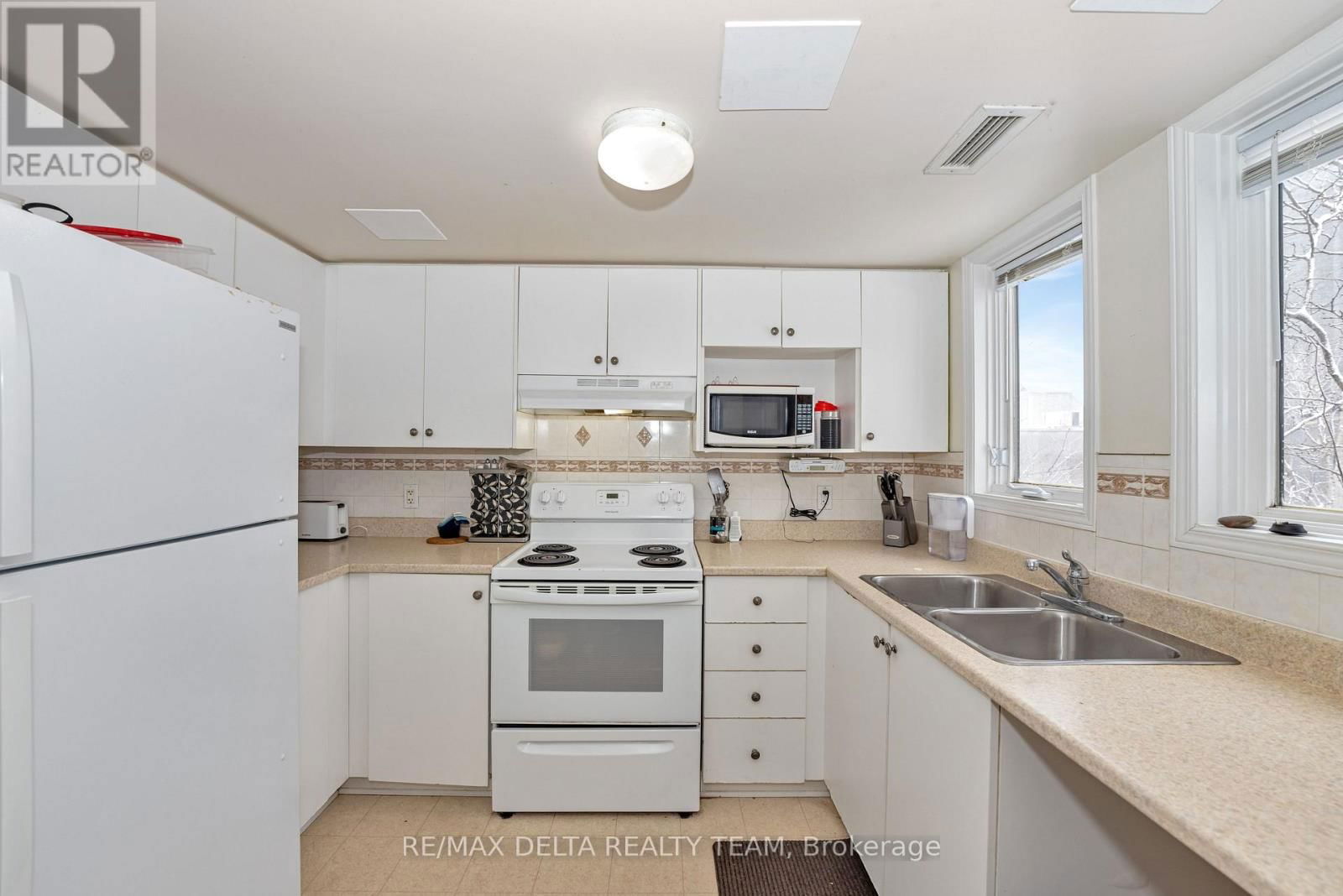 227 CLARENCE STREET Image 6