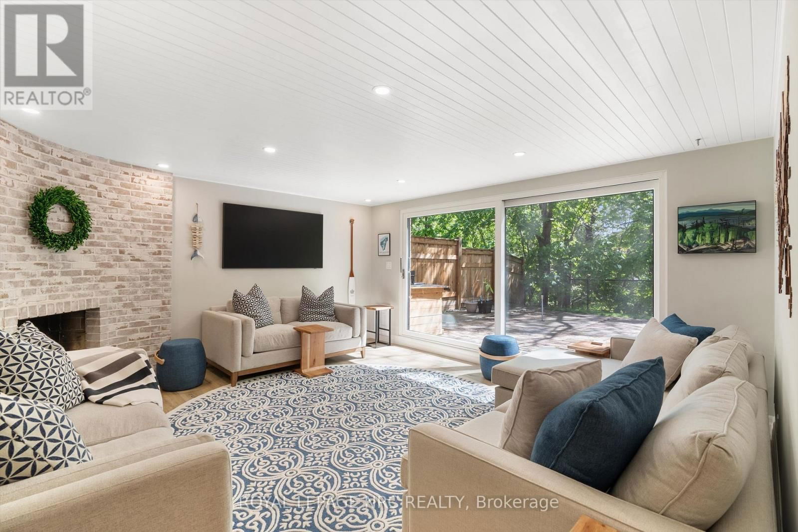 36 ROYAL OAK DRIVE Image 26