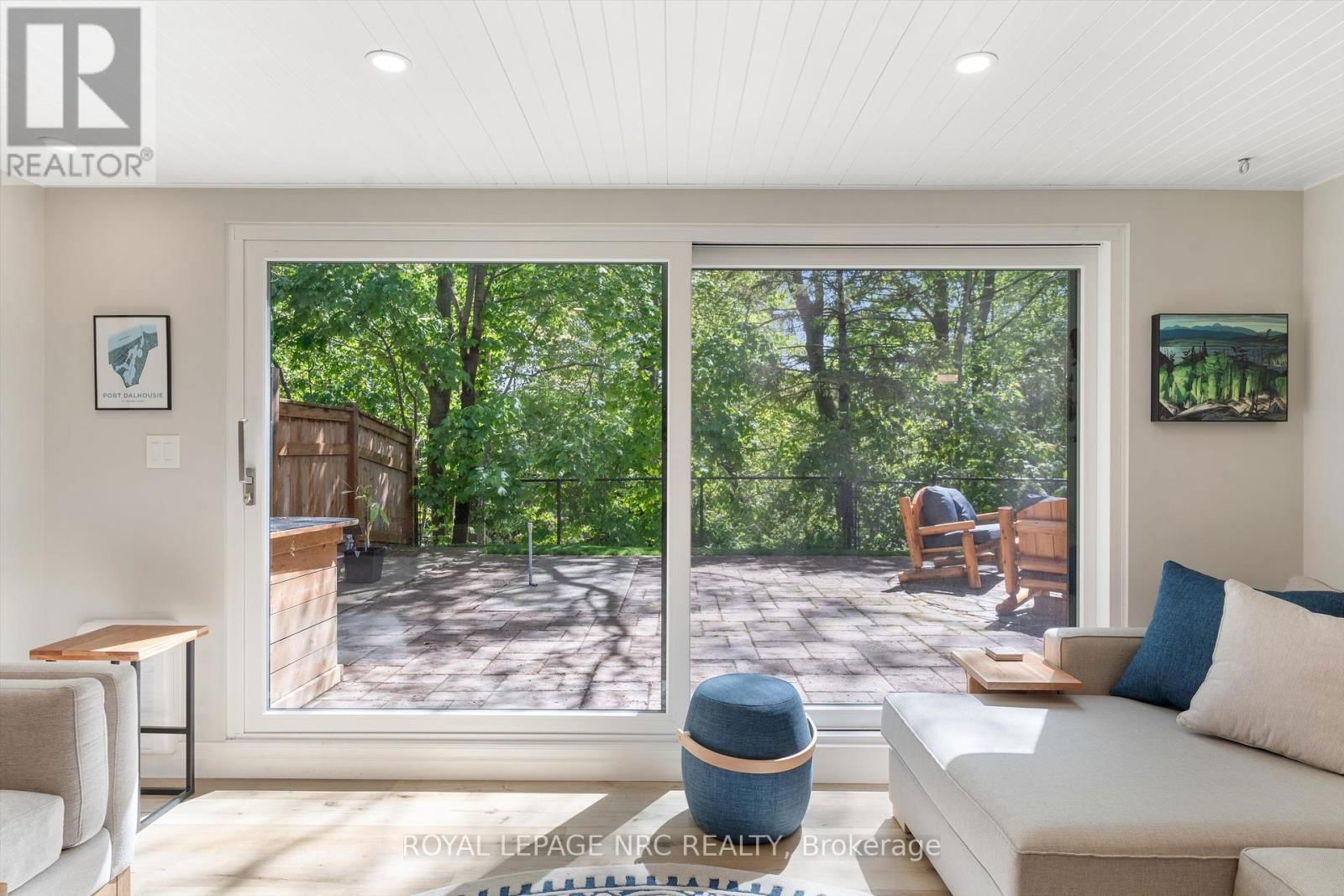 36 ROYAL OAK DRIVE Image 29