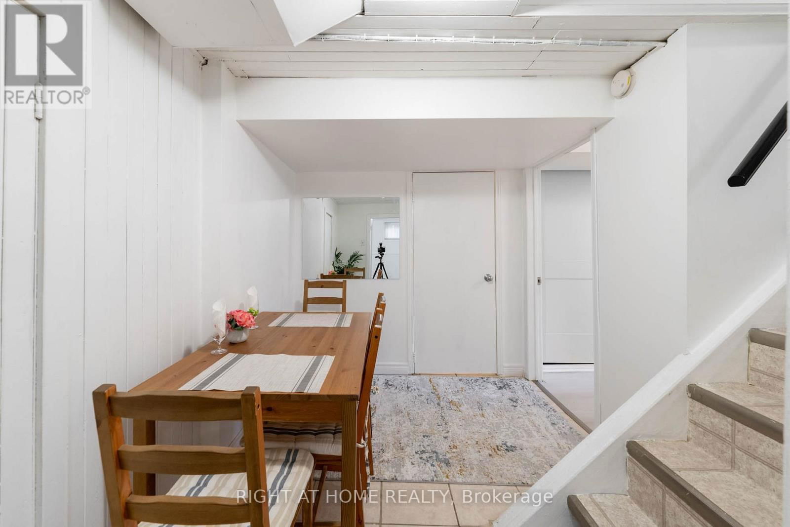 105 GLENRIDGE AVENUE Image 32