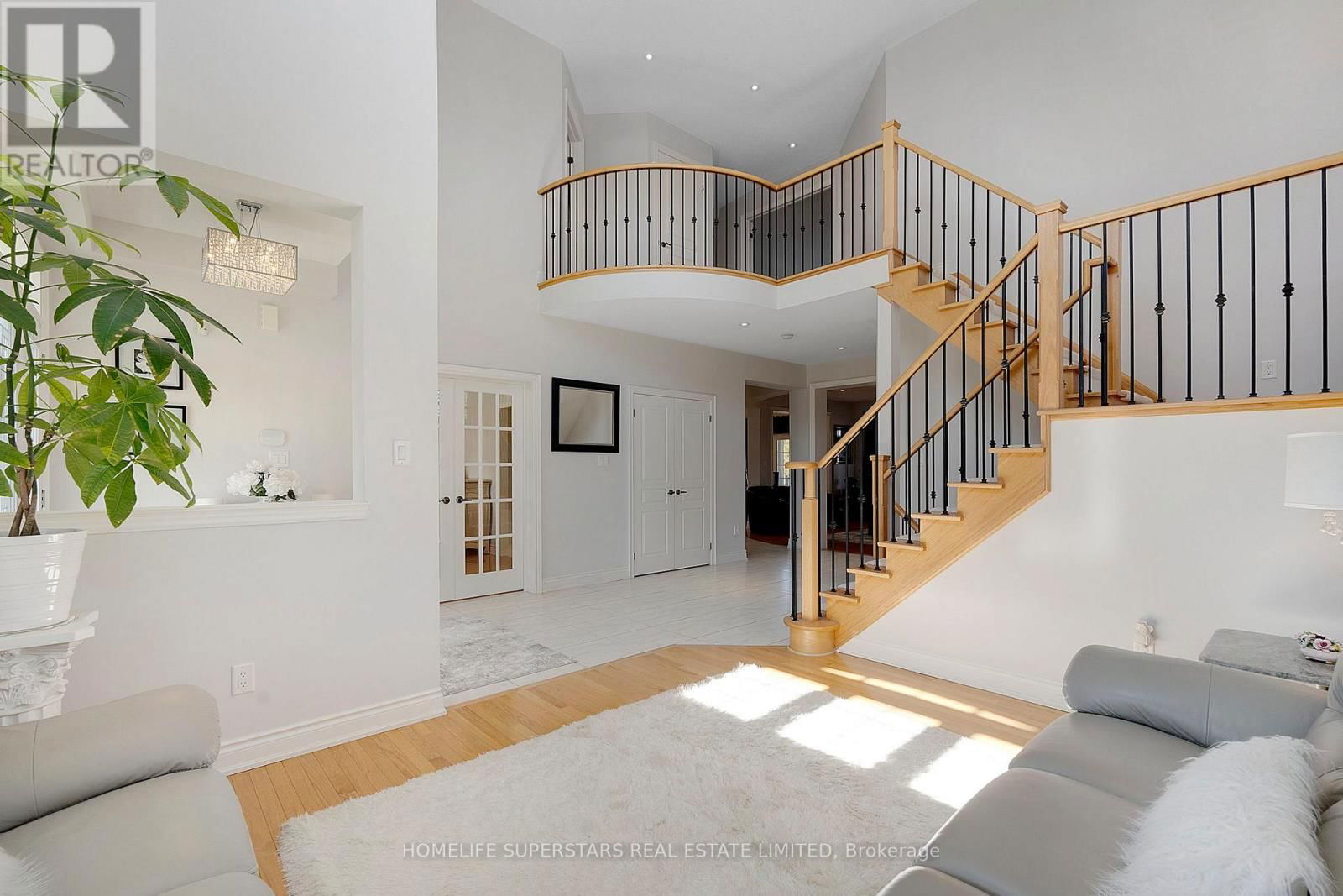 44 ORCHARD DRIVE Image 14