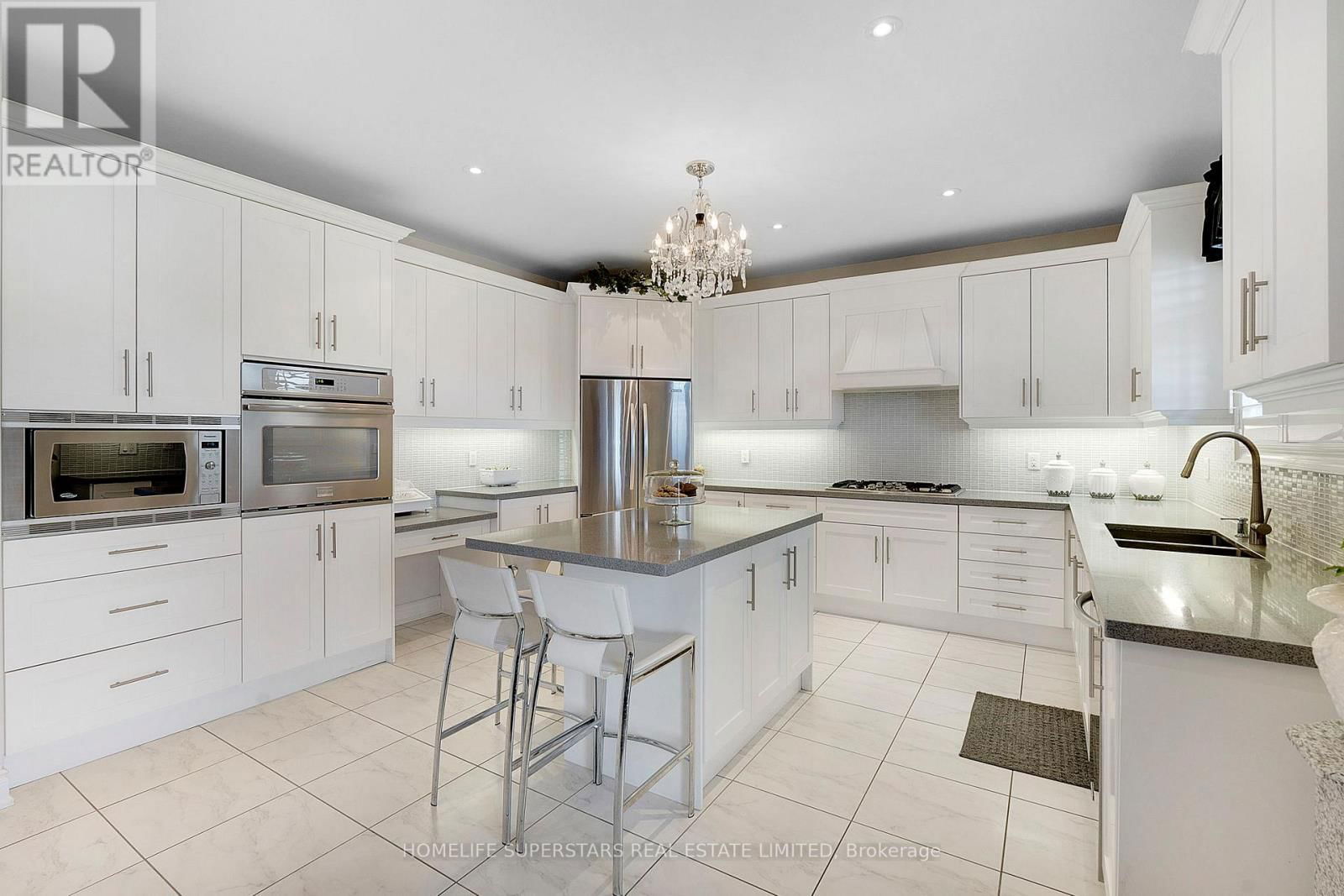 44 ORCHARD DRIVE Image 18