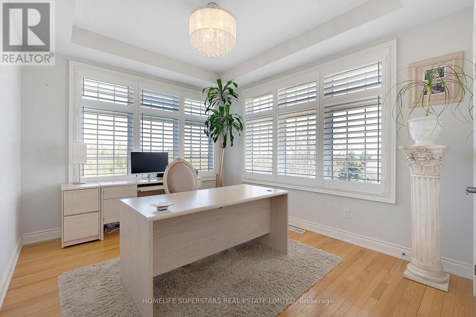 44 ORCHARD DRIVE Image 21