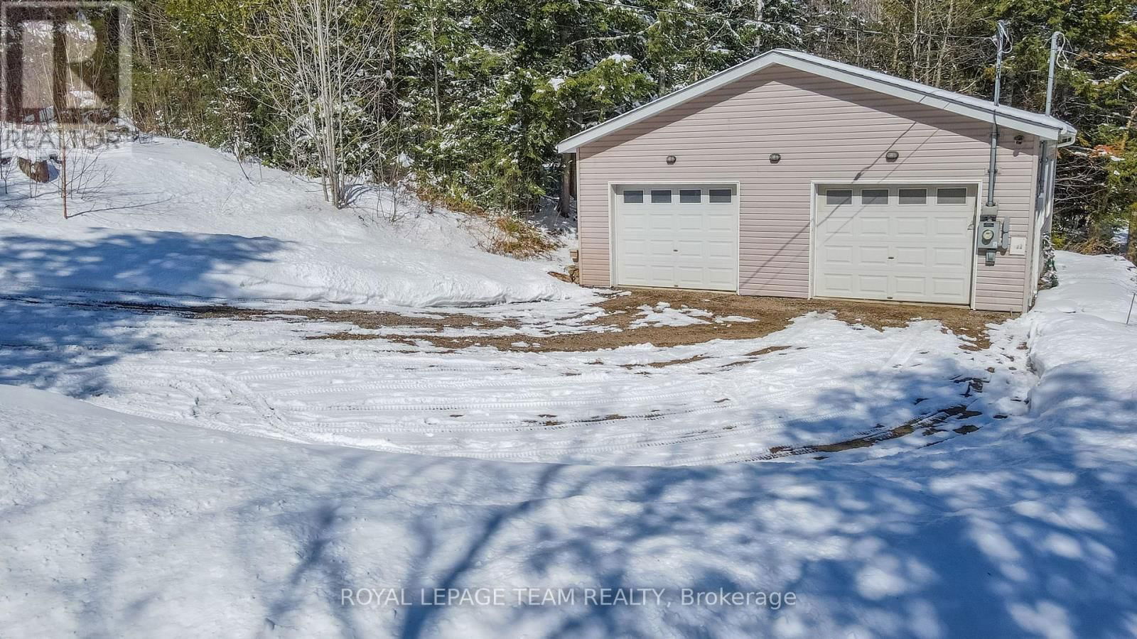 31 GLOFCHESKI LANE Image 34