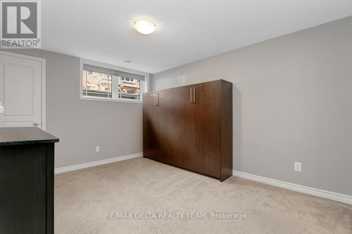 1 - 436 LEBOUTILLIER AVENUE Image 27