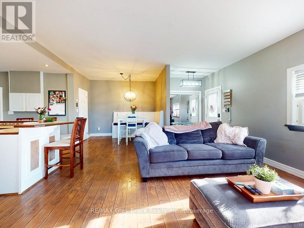 523 TYSON STREET Image 11