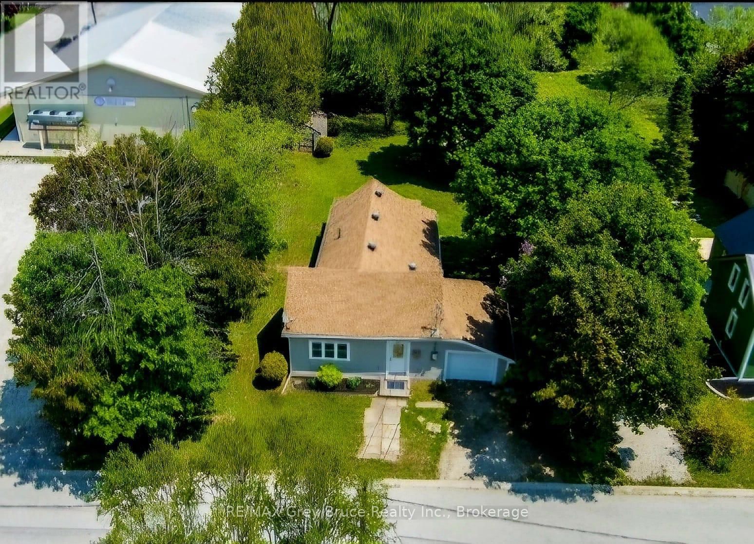 523 TYSON STREET Image 40