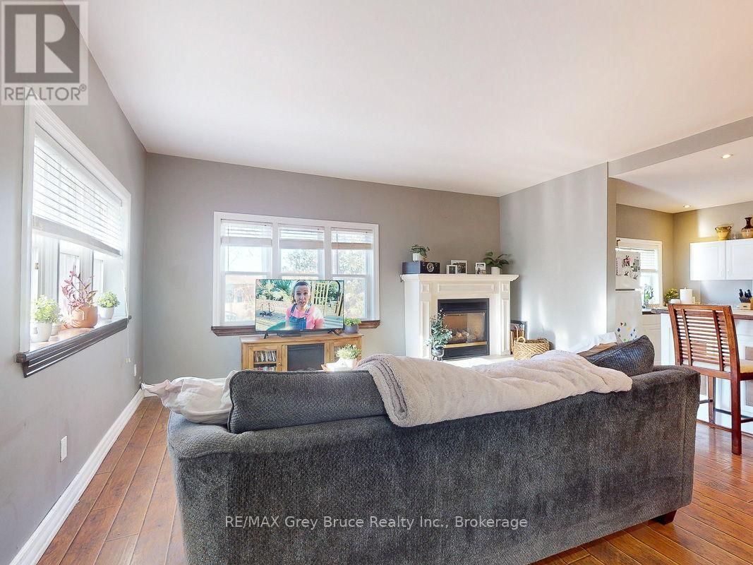 523 TYSON STREET Image 6