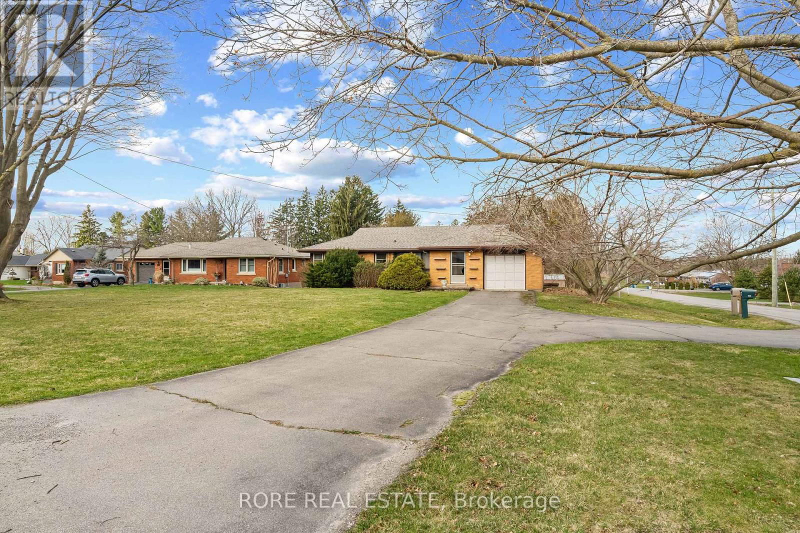 707 RIDGE ROAD NORTH Image 2