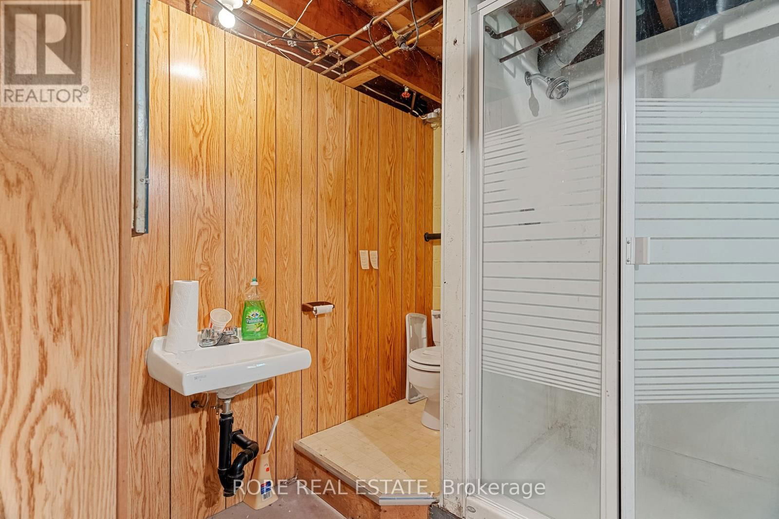 707 RIDGE ROAD NORTH Image 25