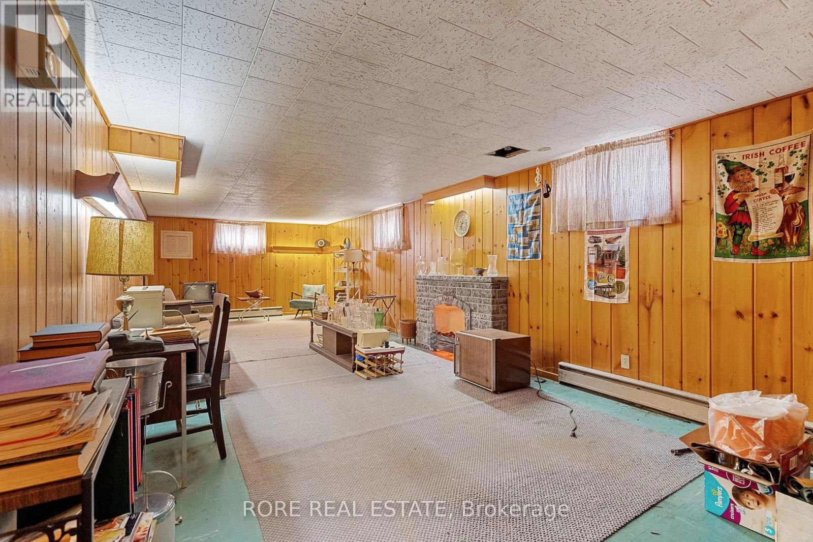 707 RIDGE ROAD NORTH Image 26