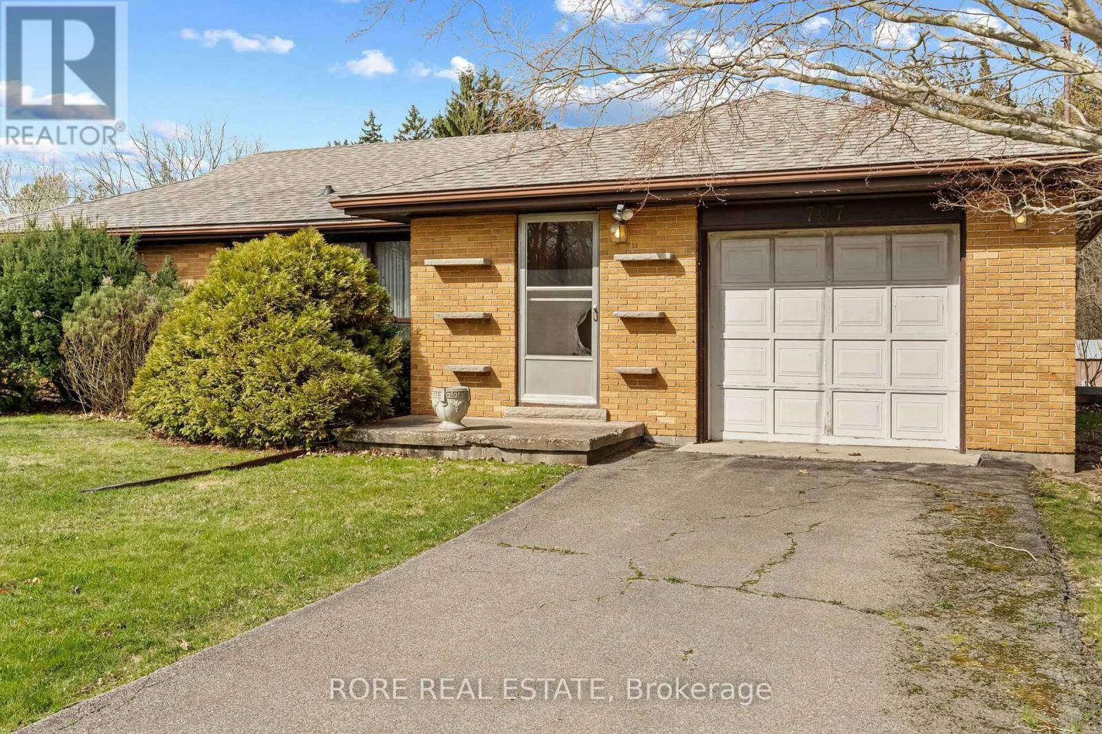 707 RIDGE ROAD NORTH Image 3