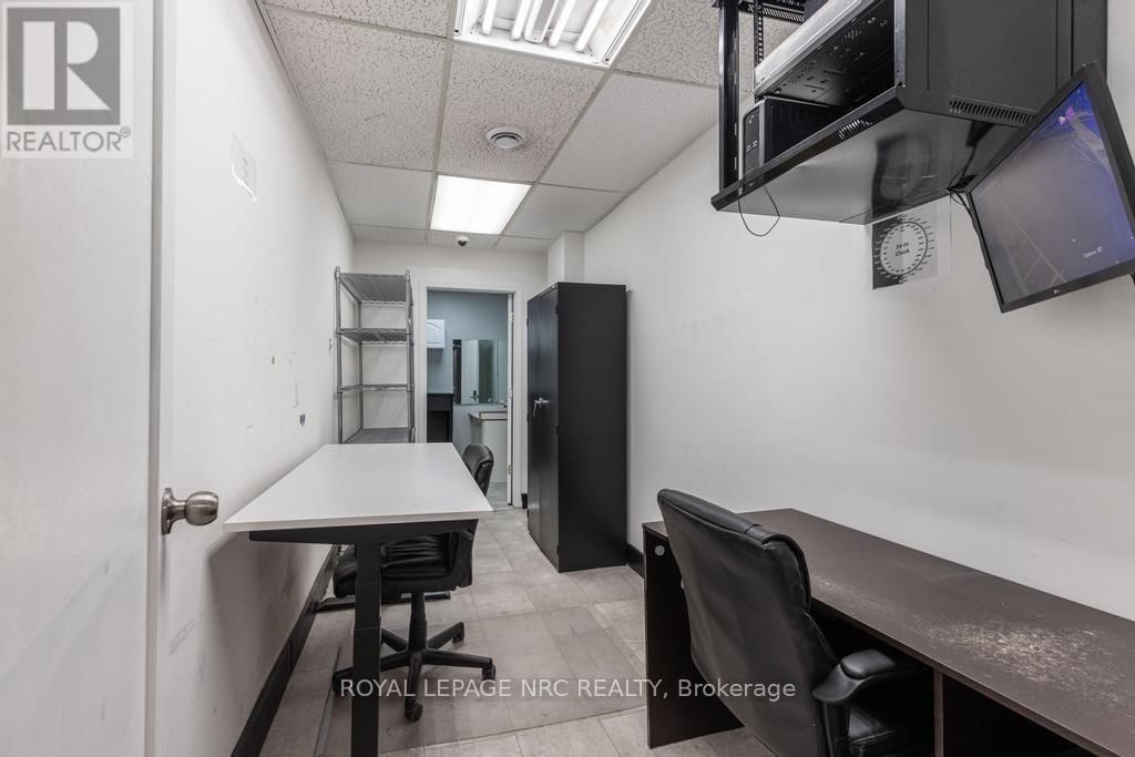 11 QUEENSTON STREET Image 10
