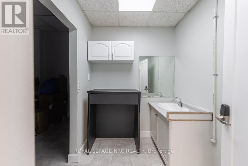 11 QUEENSTON STREET Image 11