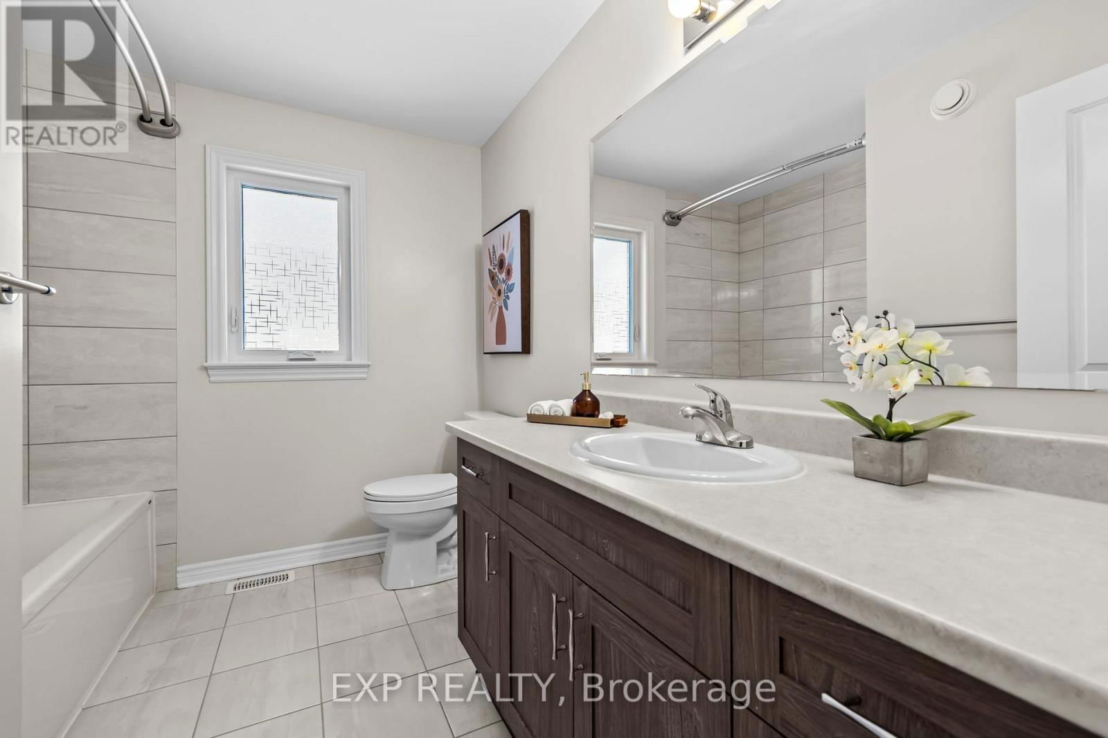 531 VIVERA PLACE Image 22