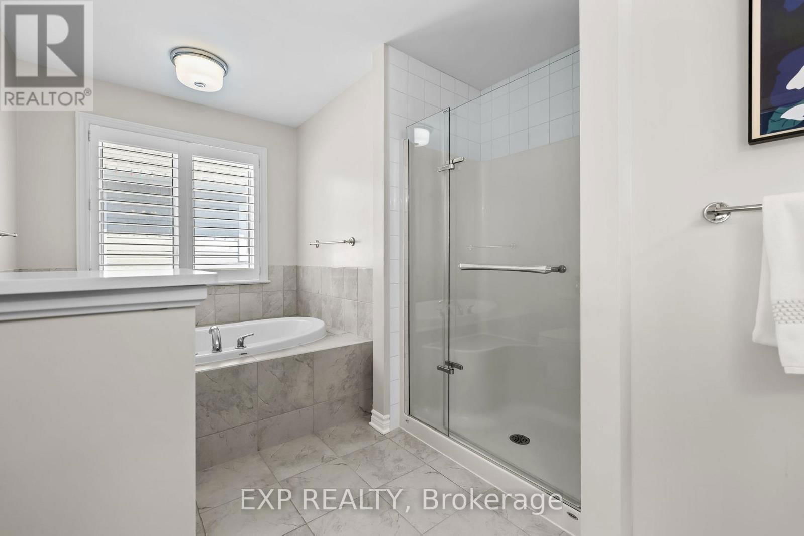 531 VIVERA PLACE Image 28