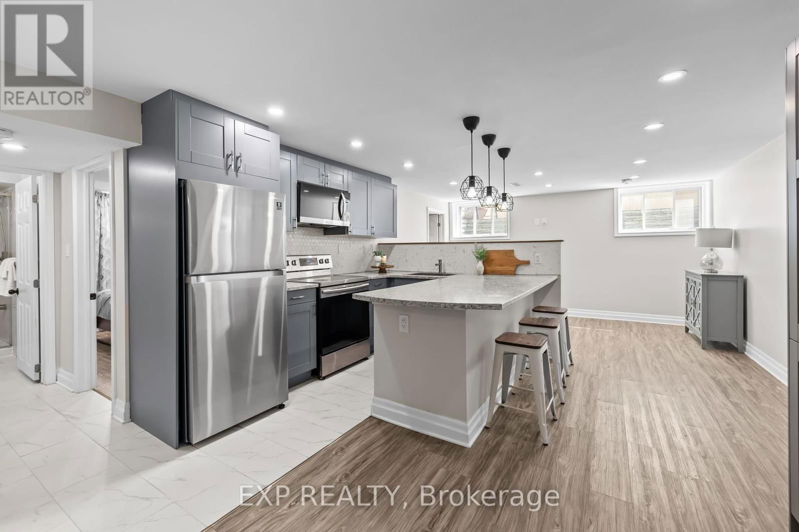 531 VIVERA PLACE Image 30