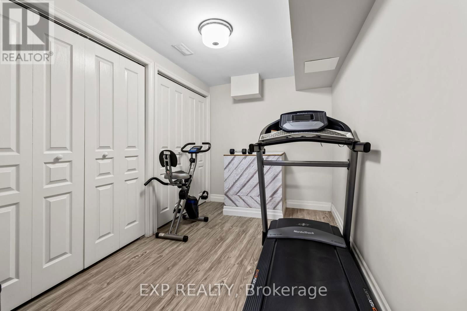 531 VIVERA PLACE Image 36