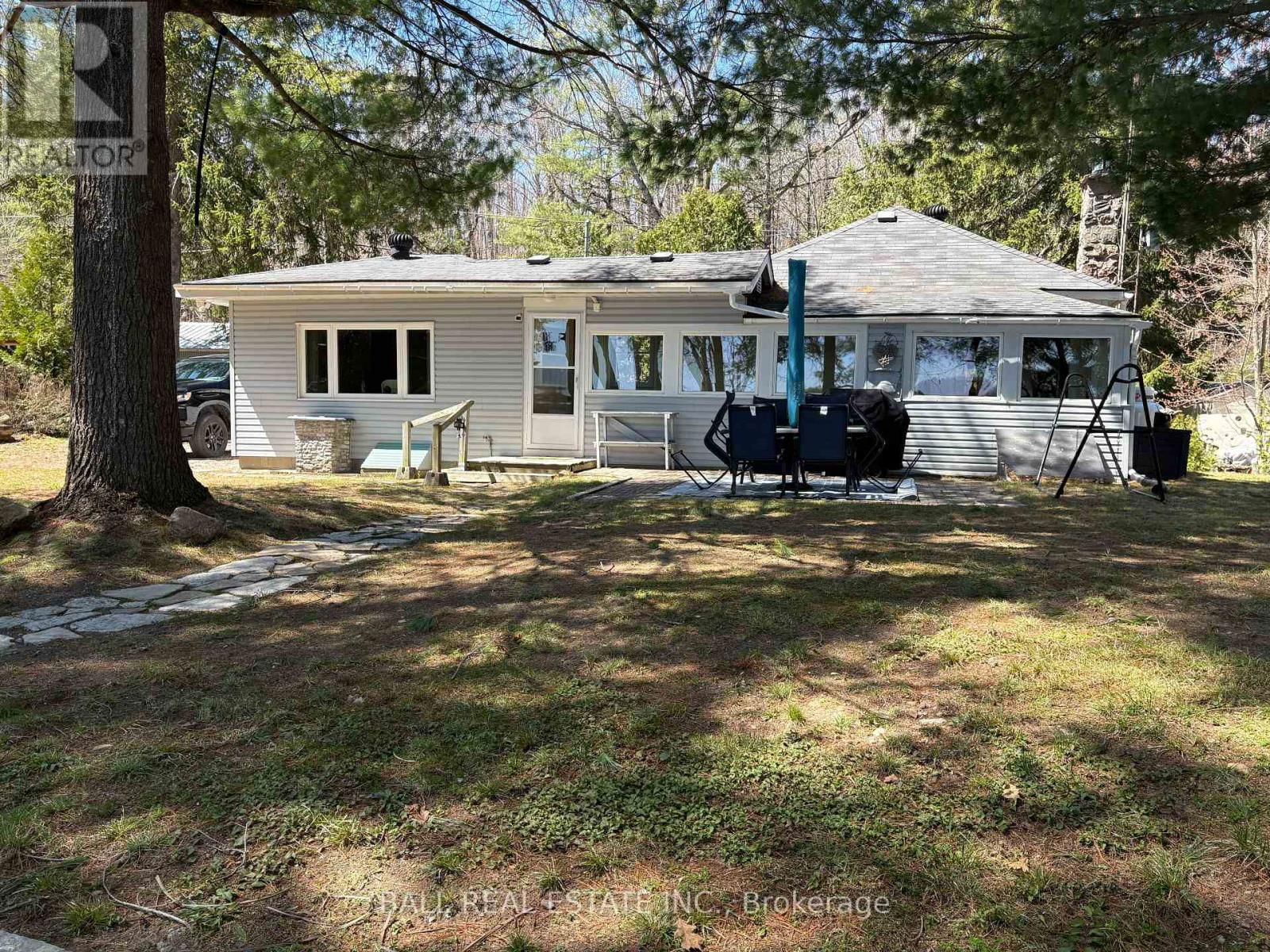 2077 WHITE LAKE ROAD WEST Image 1