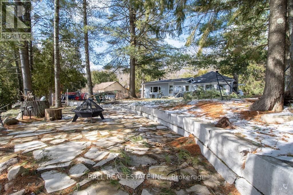 2077 WHITE LAKE ROAD WEST Image 15