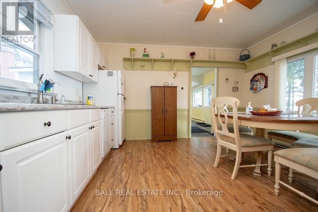 2077 WHITE LAKE ROAD WEST Image 23