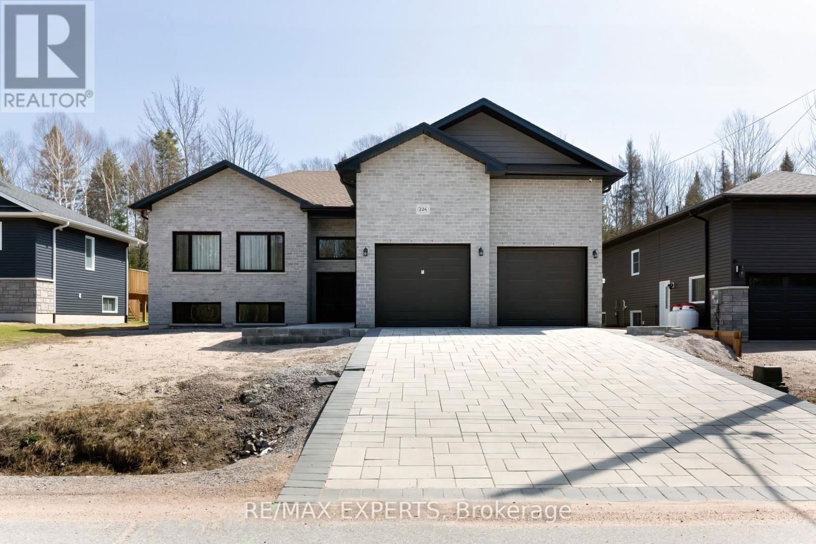 226 LAROCQUE ROAD Image 1