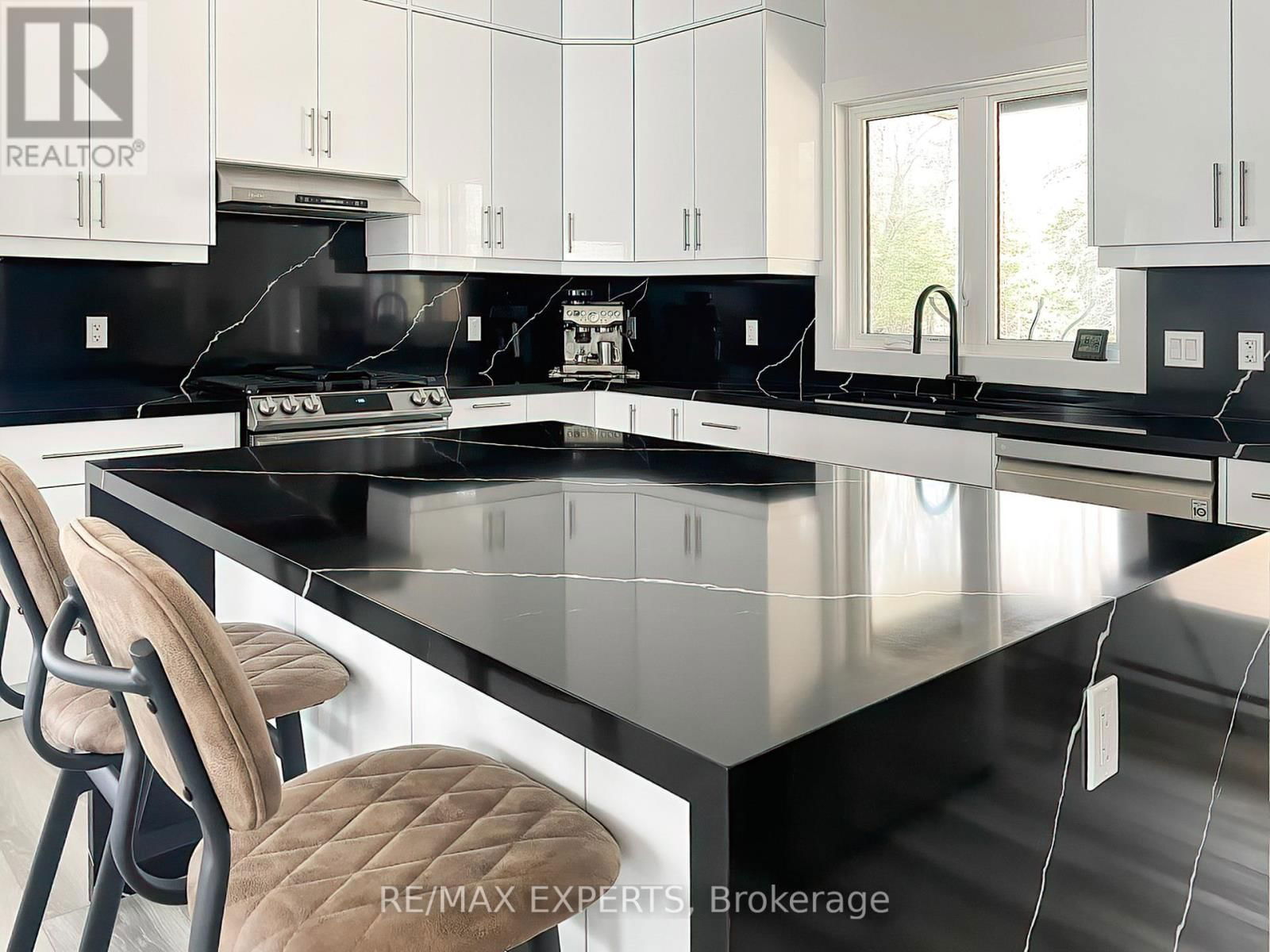 226 LAROCQUE ROAD Image 11