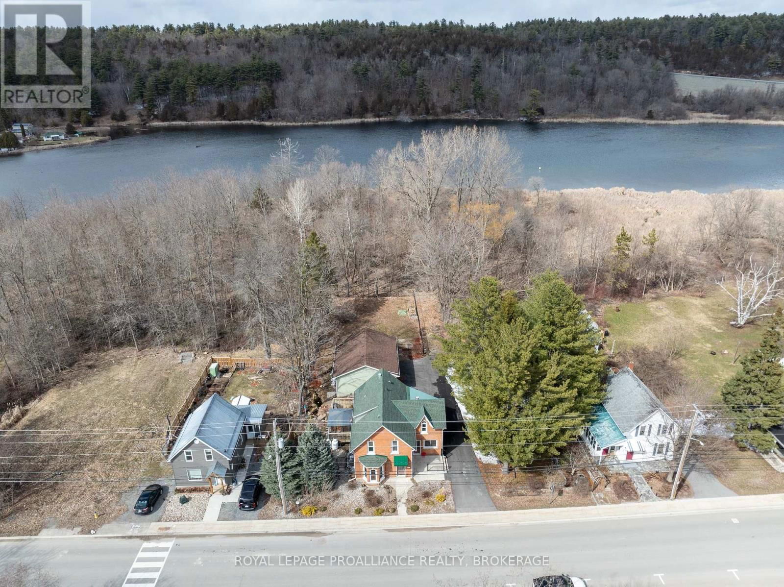 46 BEDFORD STREET Image 48