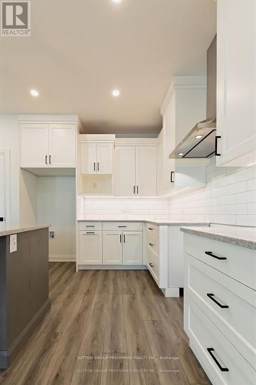 7 - 175 GLENGARIFF DRIVE Image 13