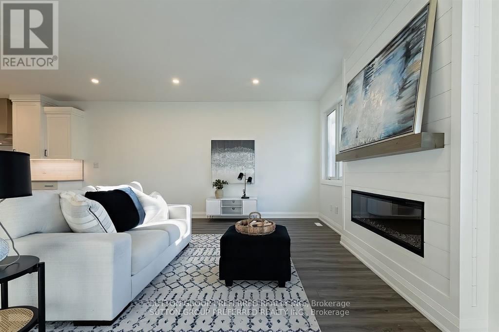 7 - 175 GLENGARIFF DRIVE Image 18