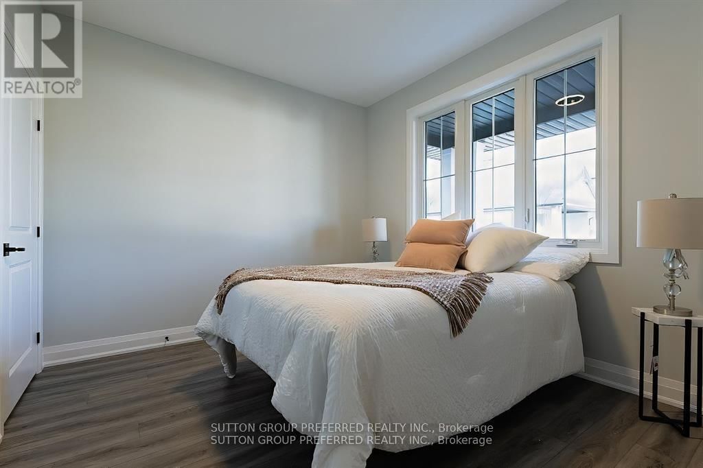 7 - 175 GLENGARIFF DRIVE Image 31