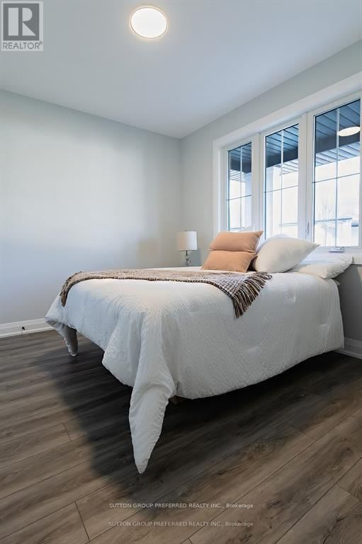 7 - 175 GLENGARIFF DRIVE Image 32