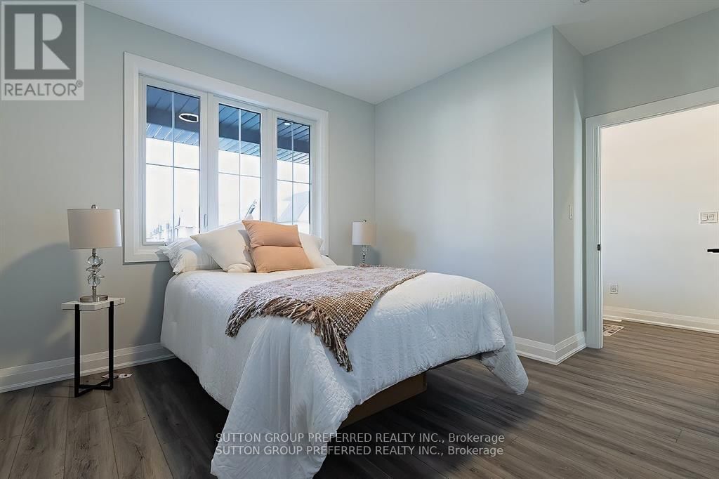 7 - 175 GLENGARIFF DRIVE Image 33